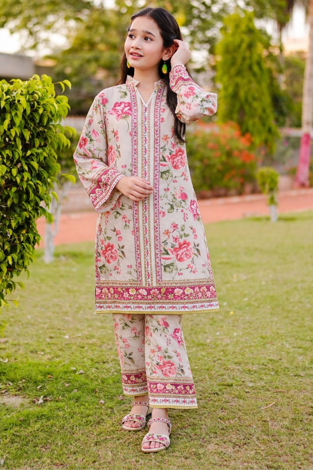 Ophellia (Poly Lawn)