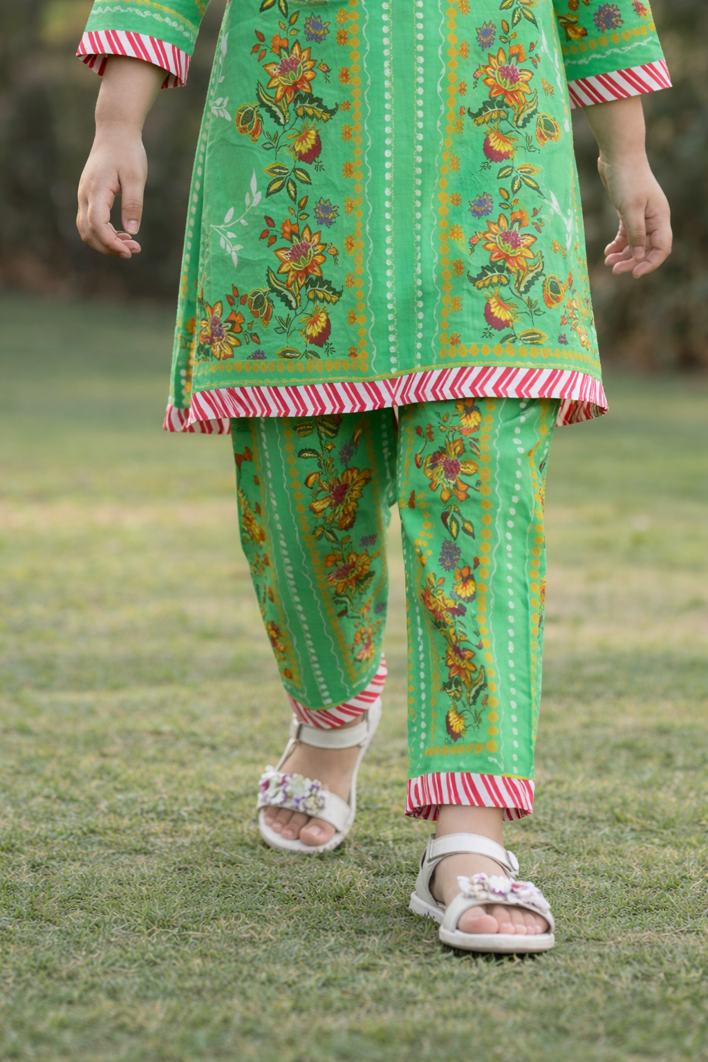 Green Pearl (poly lawn)